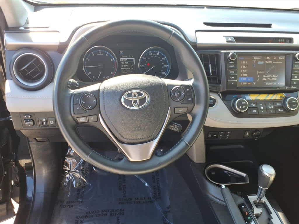 2017 Toyota RAV4 Limited SE Platinum photo 14