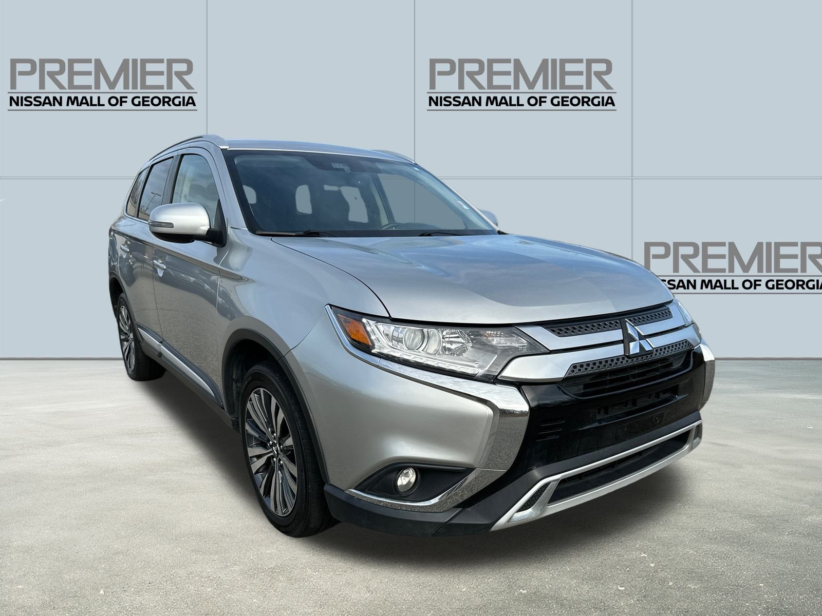 2020 Mitsubishi Outlander ES LE SP SEL Limited photo 3
