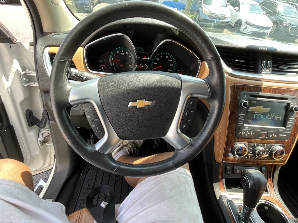 2014 Chevrolet Traverse LTZ photo 16