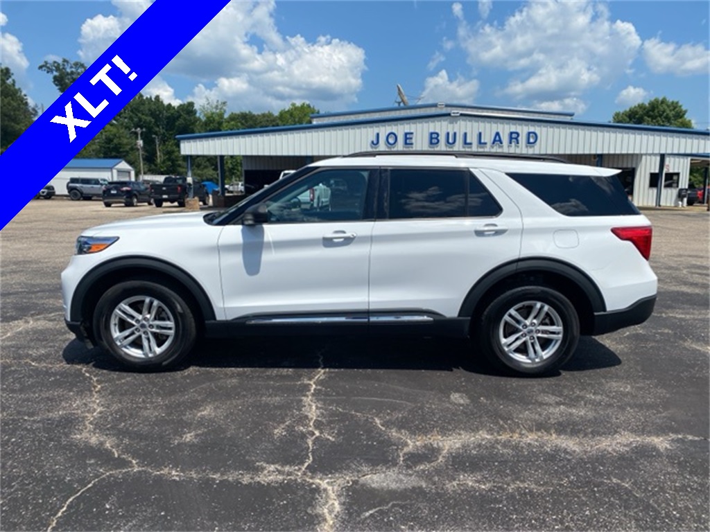 2024 Ford Explorer XLT photo 12