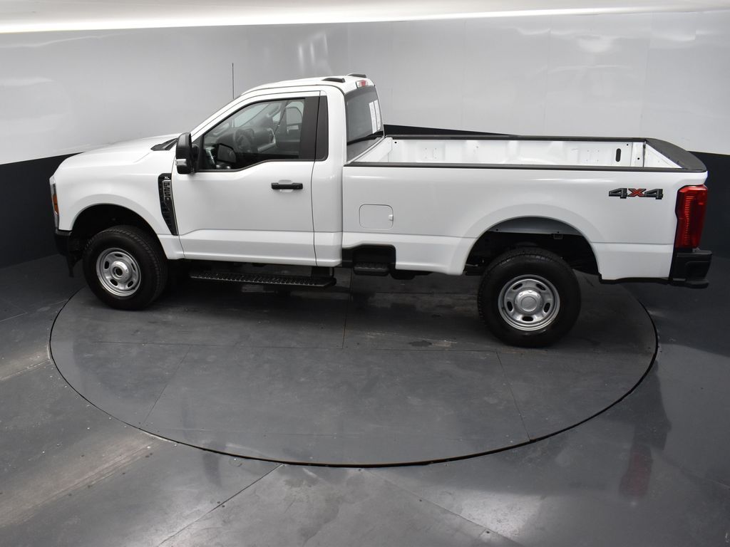 2024 Ford F-250 photo 32