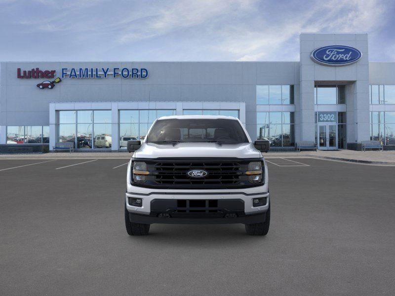 2025 Ford F-150 XLT photo 2