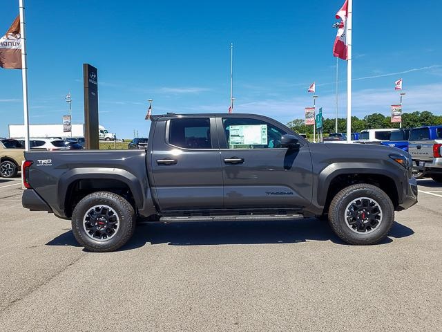 2024 Toyota Tacoma TRD Off-Road photo 4