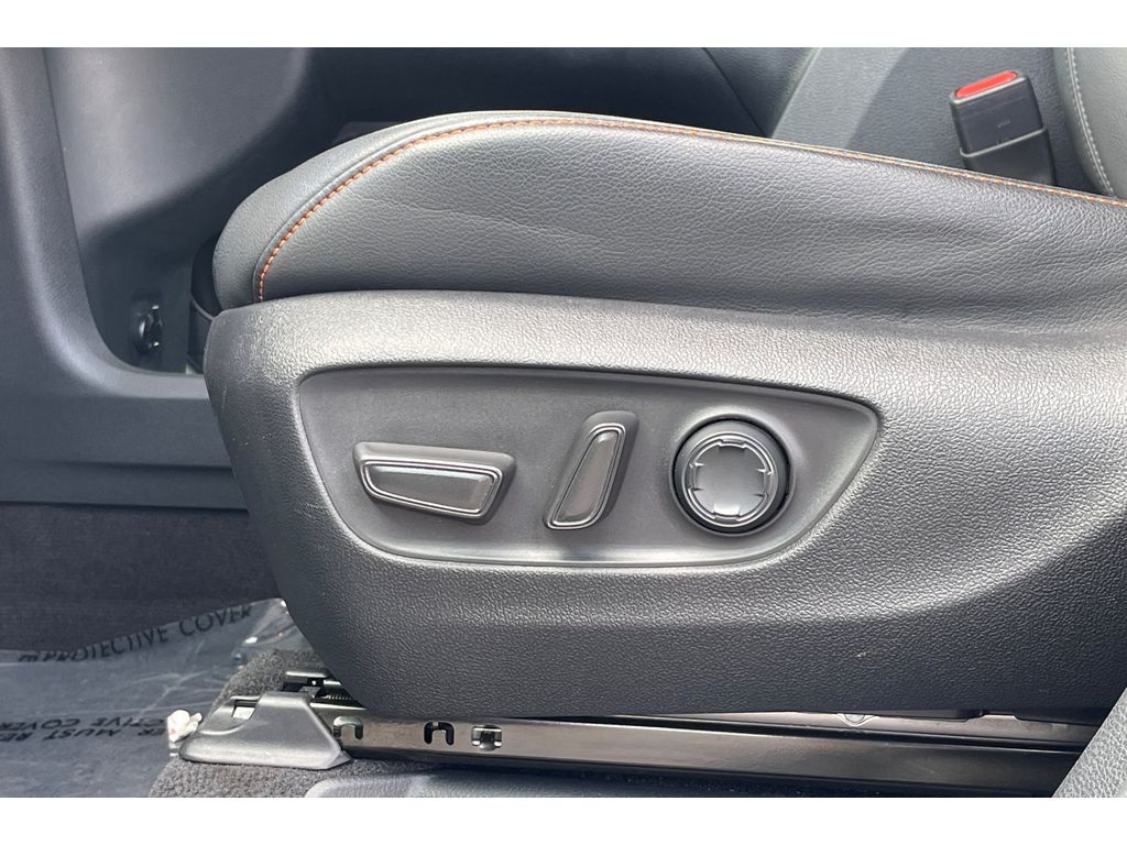 2022 Toyota Sienna XSE photo 12