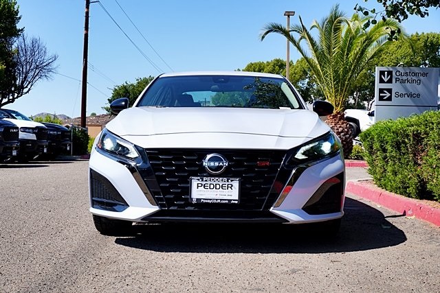 2024 Nissan Altima 2.5 SR photo 4