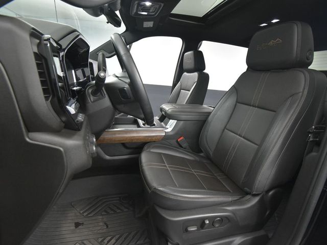 2024 Chevrolet Silverado 3500HD High Country photo 18