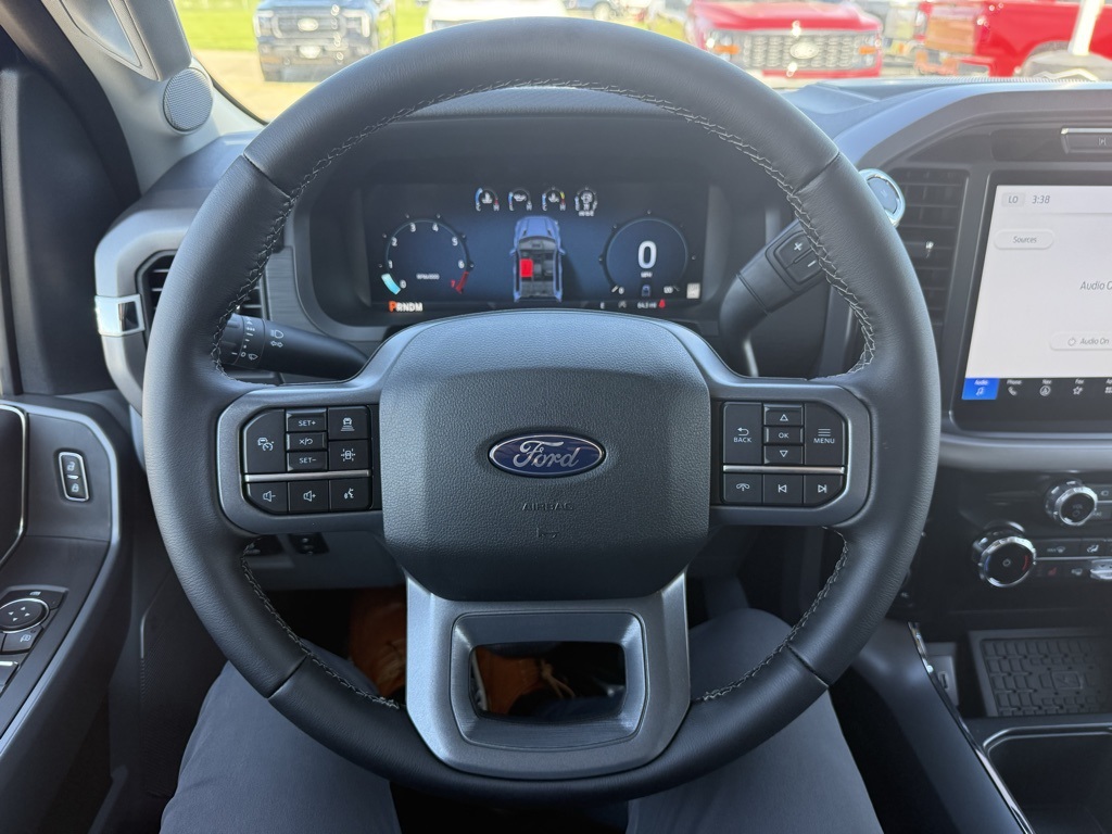 2025 Ford F-150 XLT photo 22