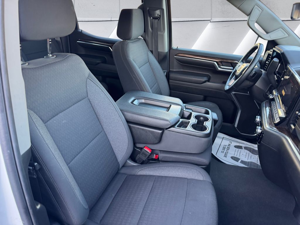 2024 Gmc Sierra 1500 SLE photo 14