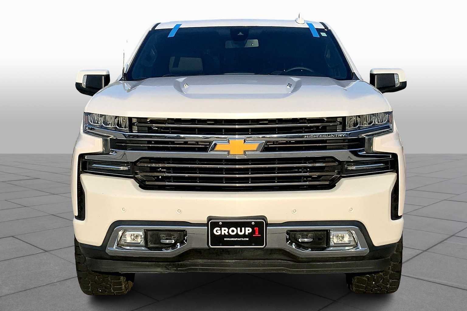 2019 Chevrolet Silverado 1500 High Country photo 3