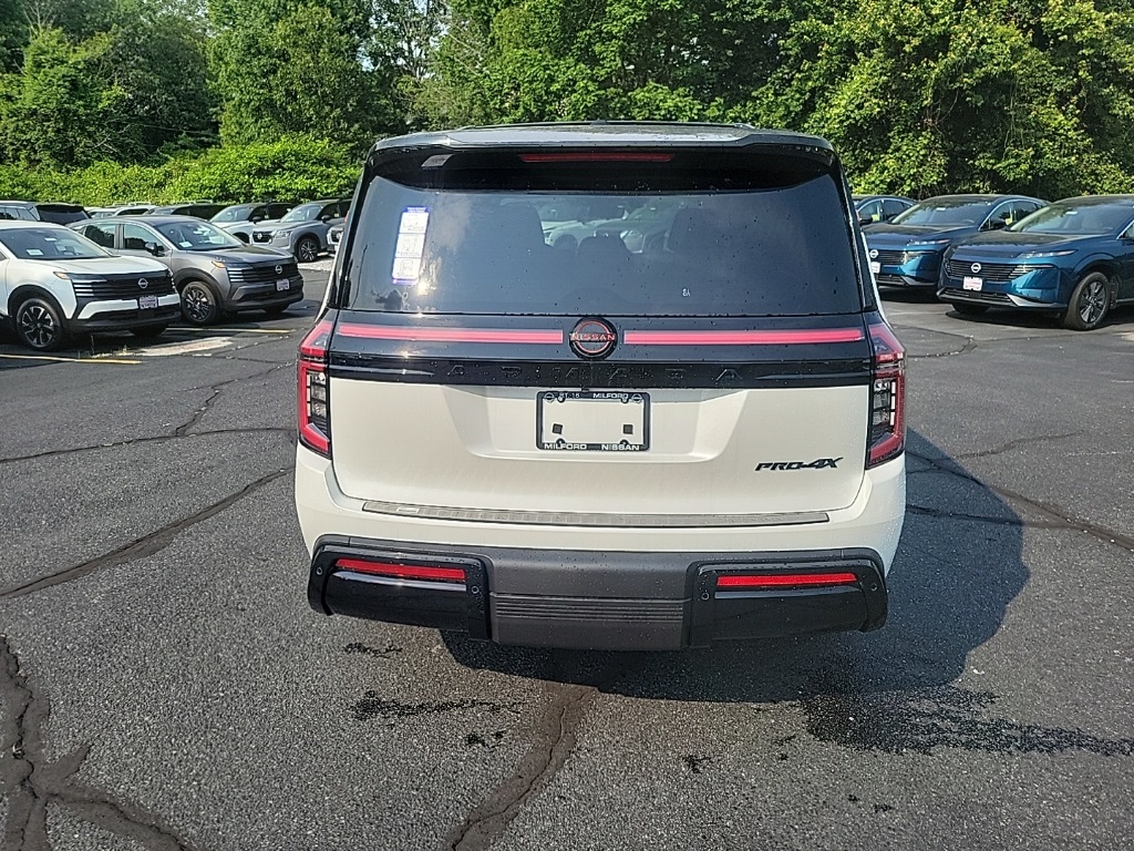 2025 Nissan Armada photo 4