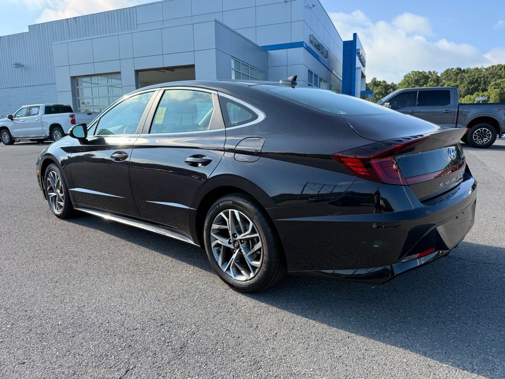 2023 Hyundai Sonata SEL photo 3