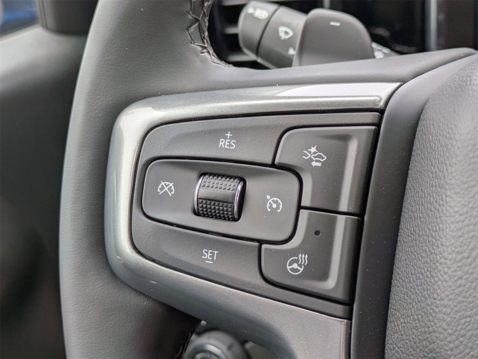2025 Chevrolet Silverado 1500 RST photo 25