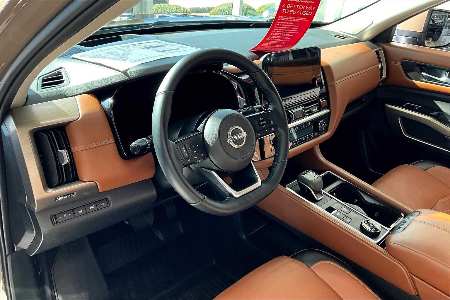 2023 Nissan Pathfinder Platinum photo 31