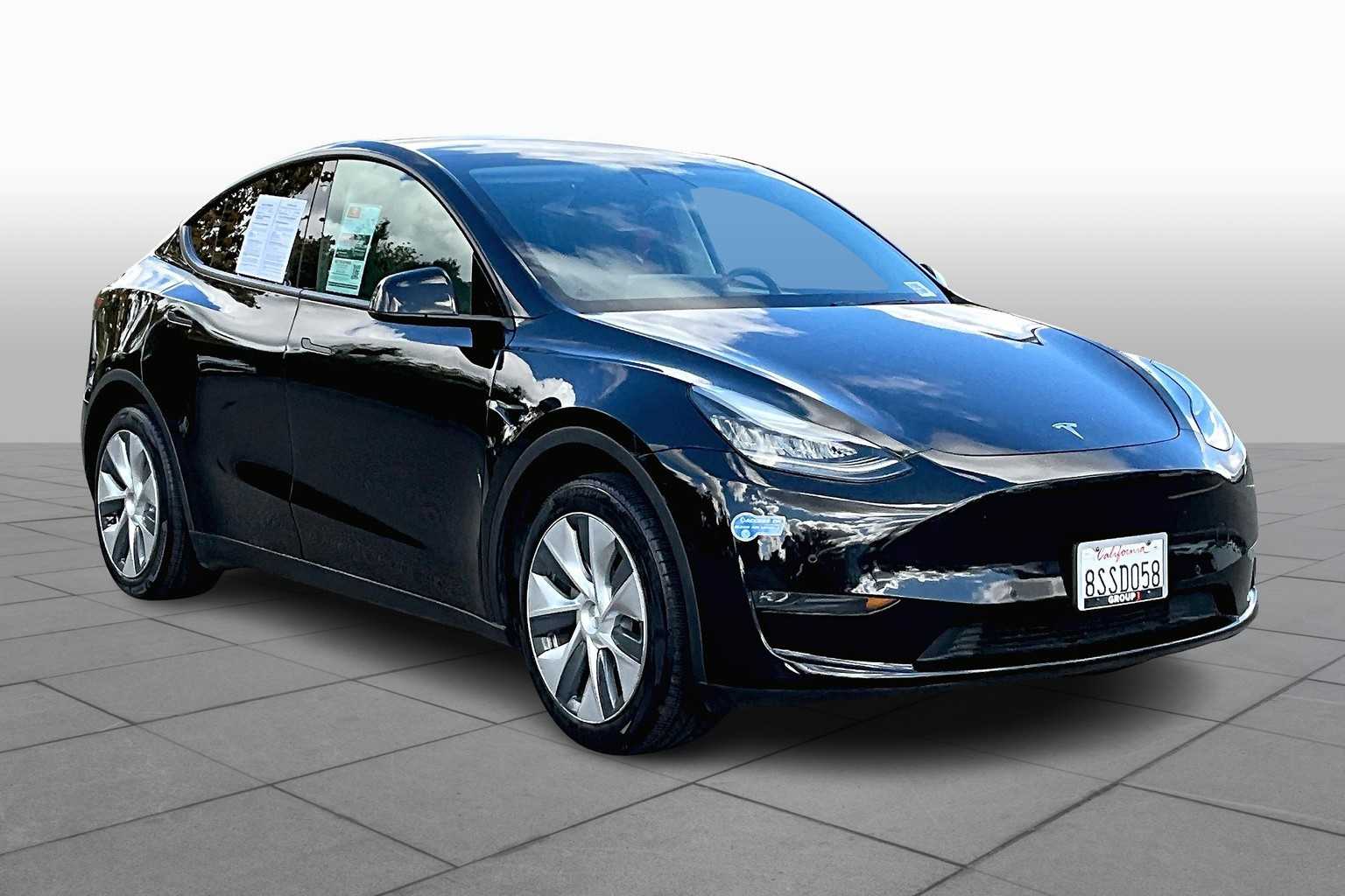 Used 2020 Tesla Model Y Long Range with VIN 5YJYGDEE6LF053902 for sale in Kansas City
