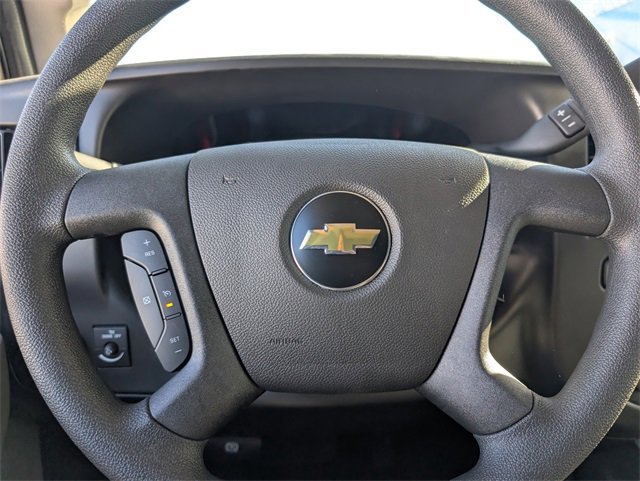 2025 Chevrolet Express photo 6