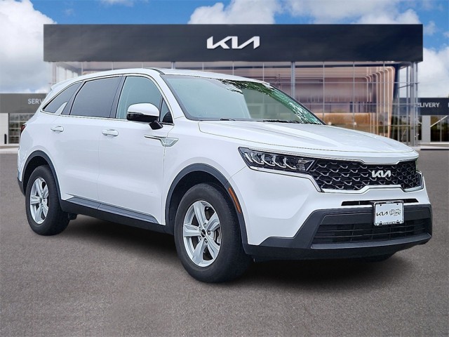 Certified Used 2022 Kia Sorento LX FWD 4D Sport Utility