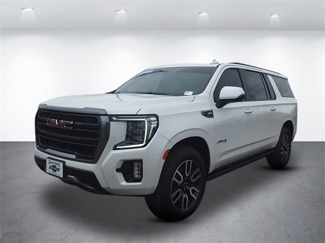 2022 GMC Yukon XL AT4's photo