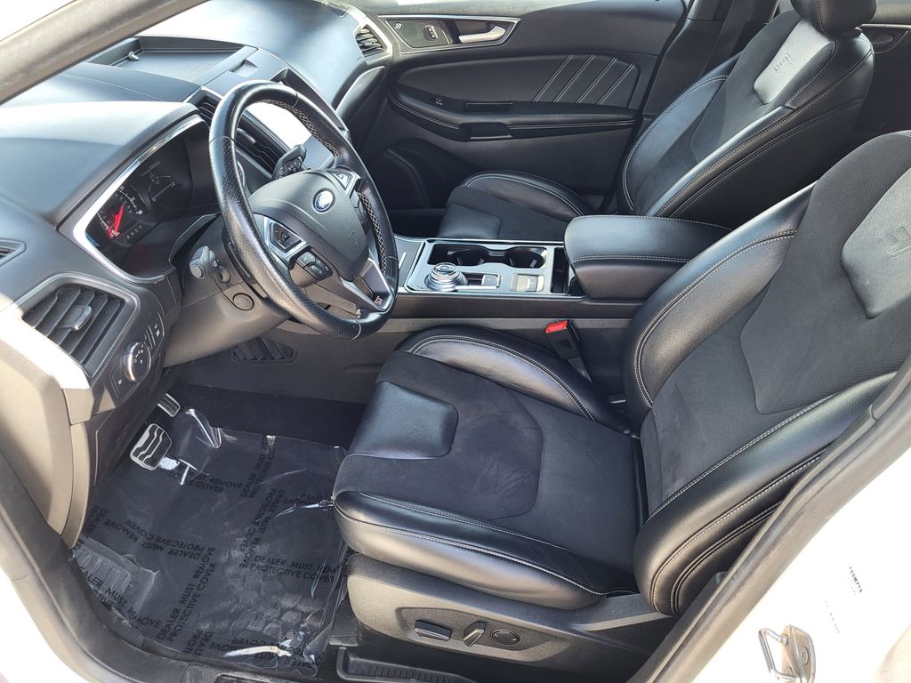 2020 Ford Edge ST photo 7