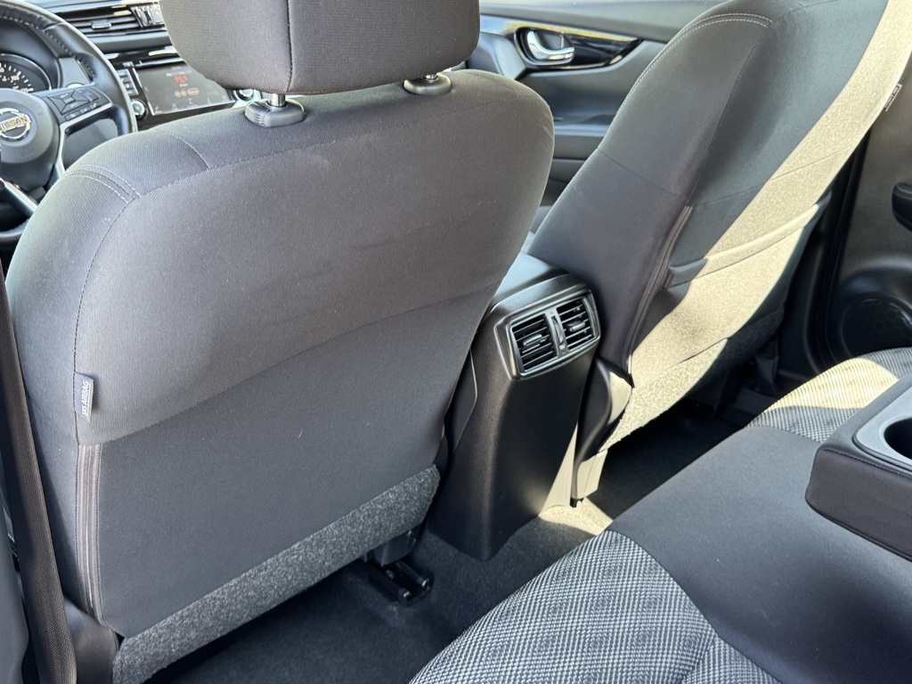 2021 Nissan Rogue Sport SV photo 23