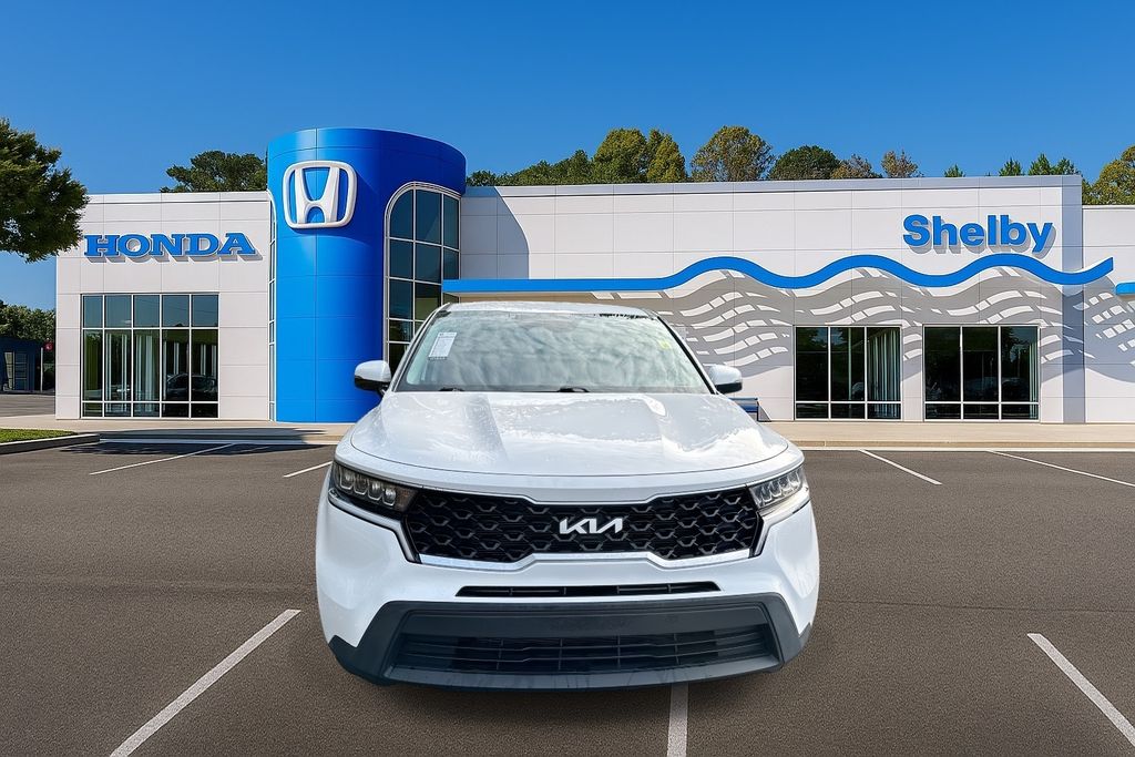 2023 Kia Sorento LX photo 3