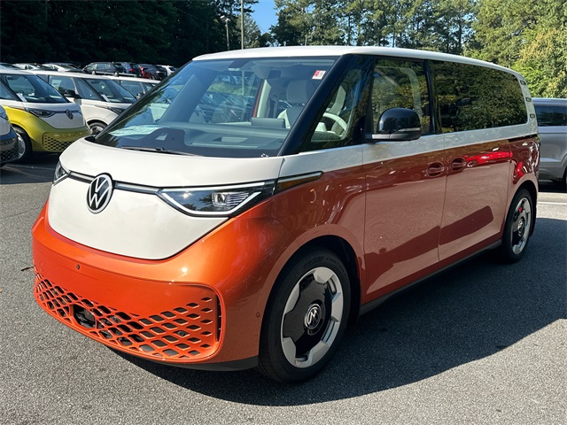 2025 Volkswagen ID. Buzz Pro Plus photo 3