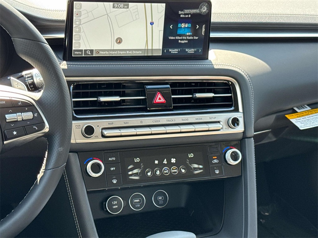 2026 Genesis G70 2.5T AWD photo 6