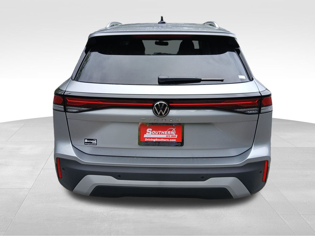 2025 Volkswagen Tiguan S photo 3