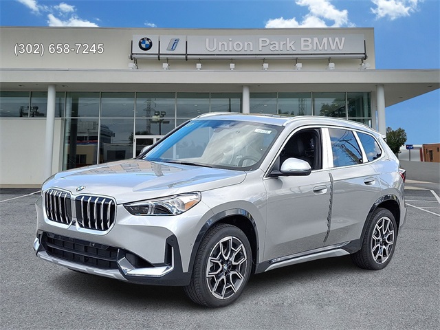 2026 BMW X1 28i's photo