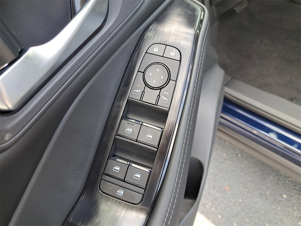2026 Nissan Rogue SV photo 22