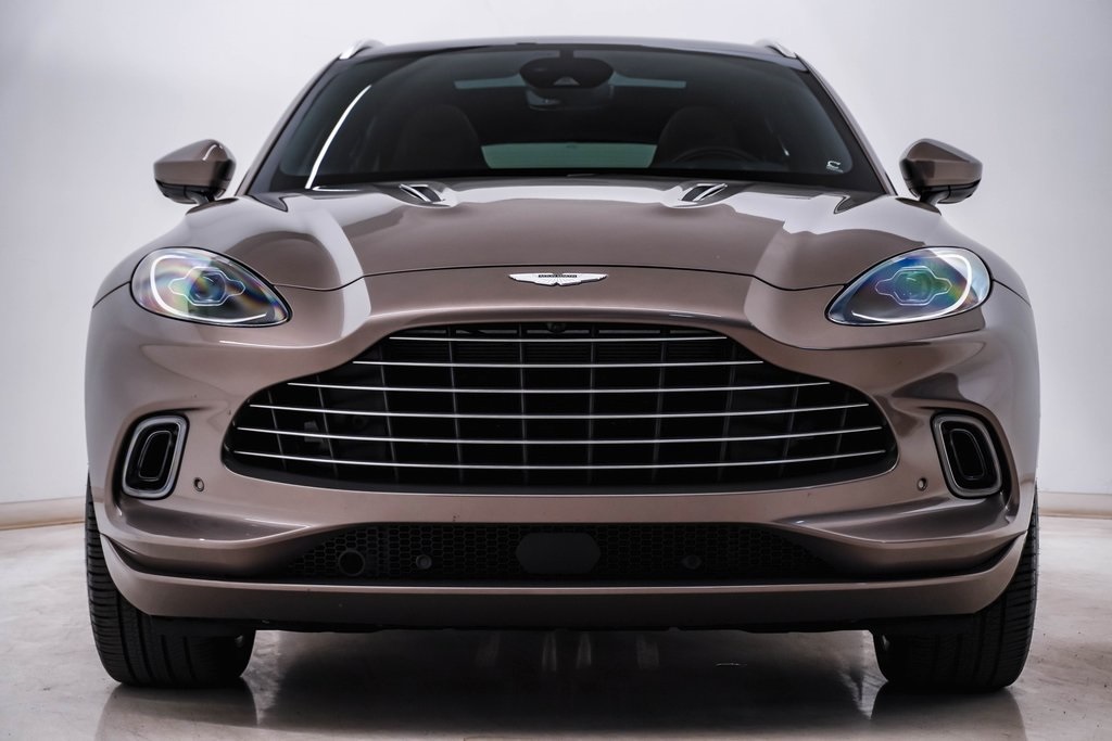 2023 Aston Martin DBX photo 6