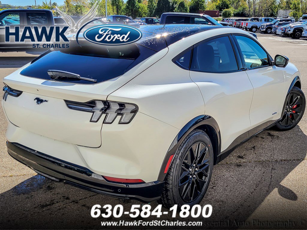 2025 FORD MUSTANG MACH-E - Image 6