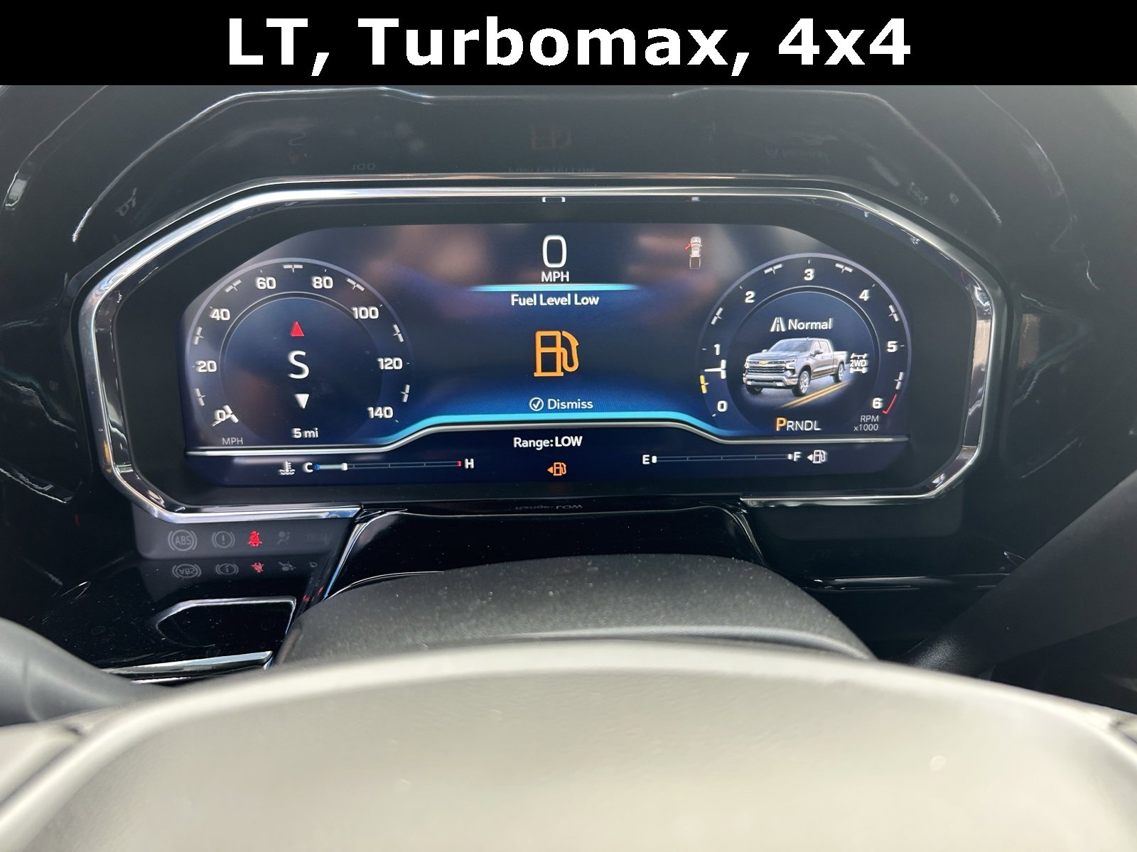 2025 Chevrolet Silverado 1500 LT photo 16