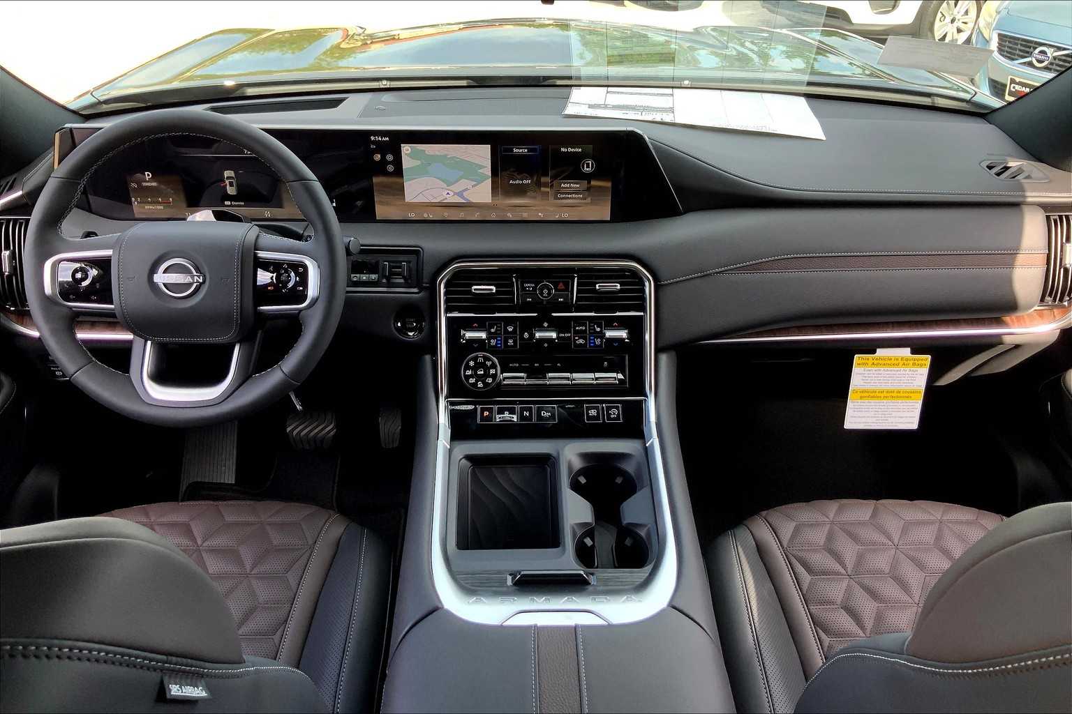 2025 Nissan Armada Platinum Reserve photo 5