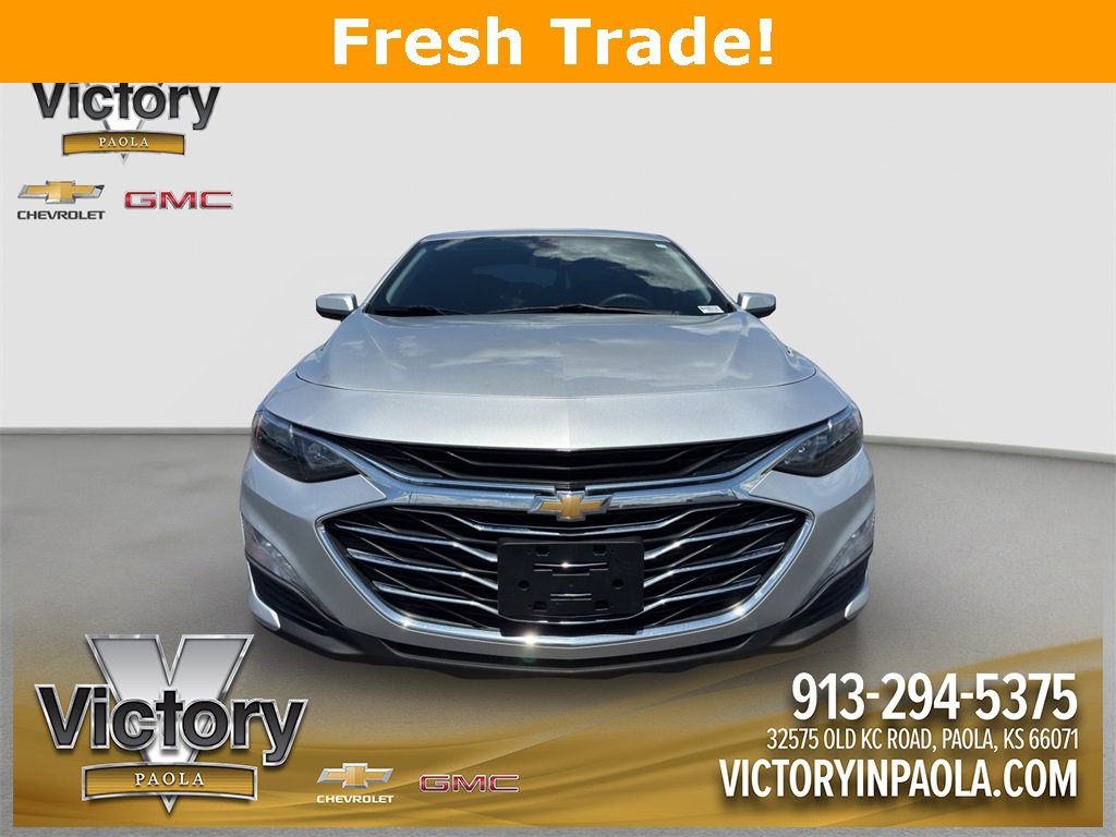Used 2019 Chevrolet Malibu 1LT with VIN 1G1ZD5ST5KF117551 for sale in Paola, KS