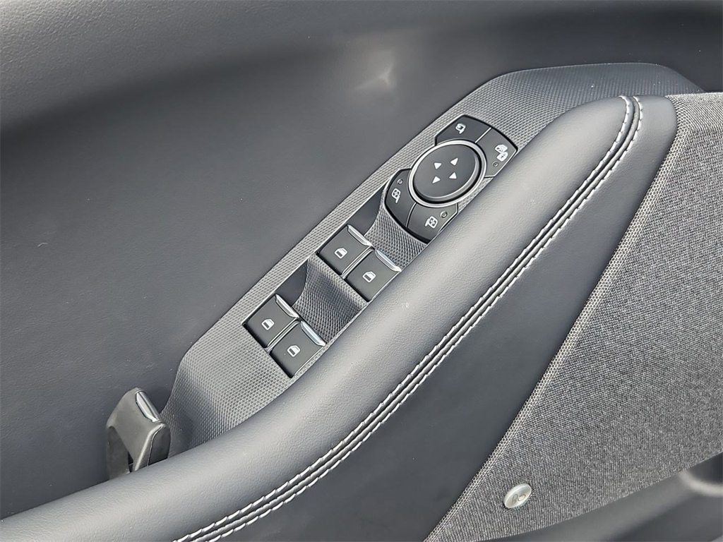 2025 Ford Mustang Mach-E Premium photo 10