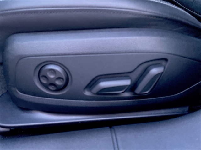 2025 Audi A5 45 S line Premium Quattro photo 3