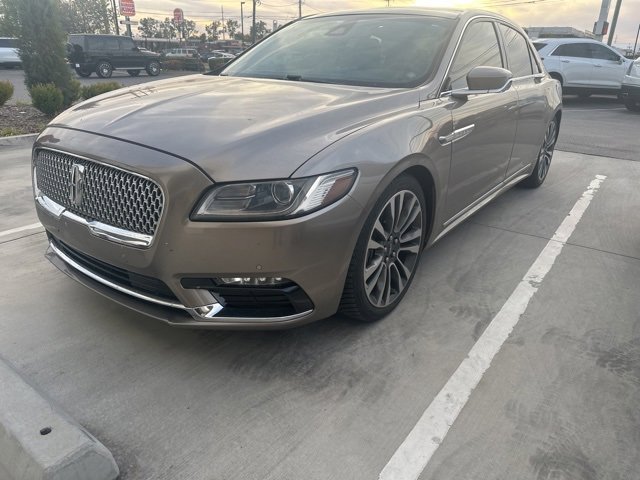 2019 Lincoln Continental Select's photo