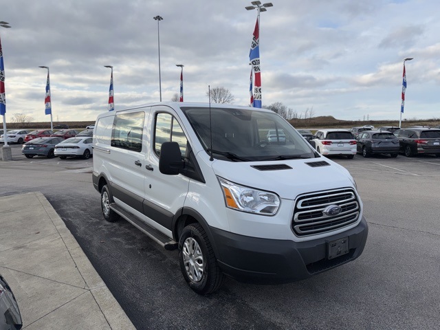 2017 Ford Transit photo 3