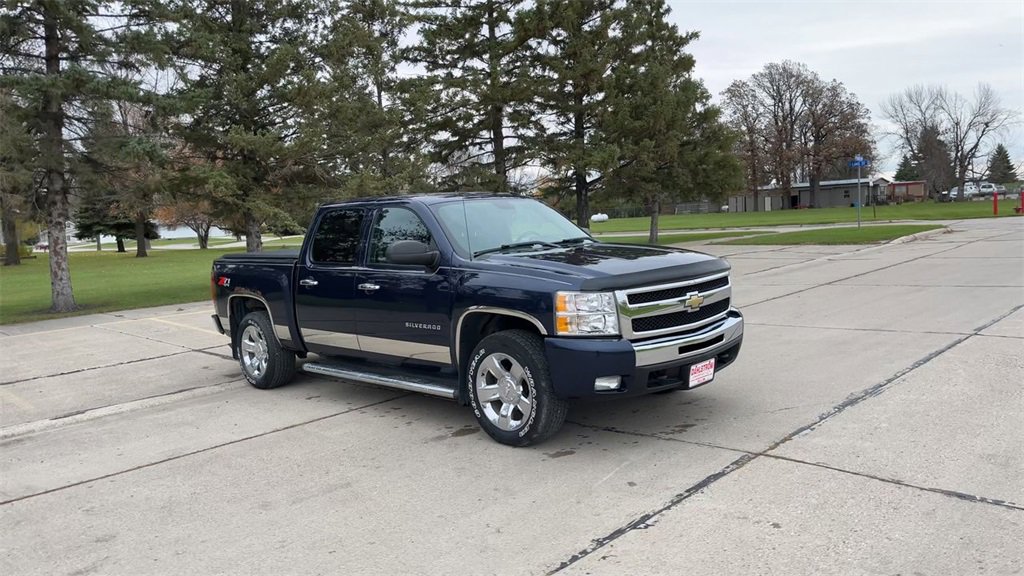 Used 2010 Chevrolet Silverado 1500 LT with VIN 3GCRKSE36AG200393 for sale in Oslo, Minnesota