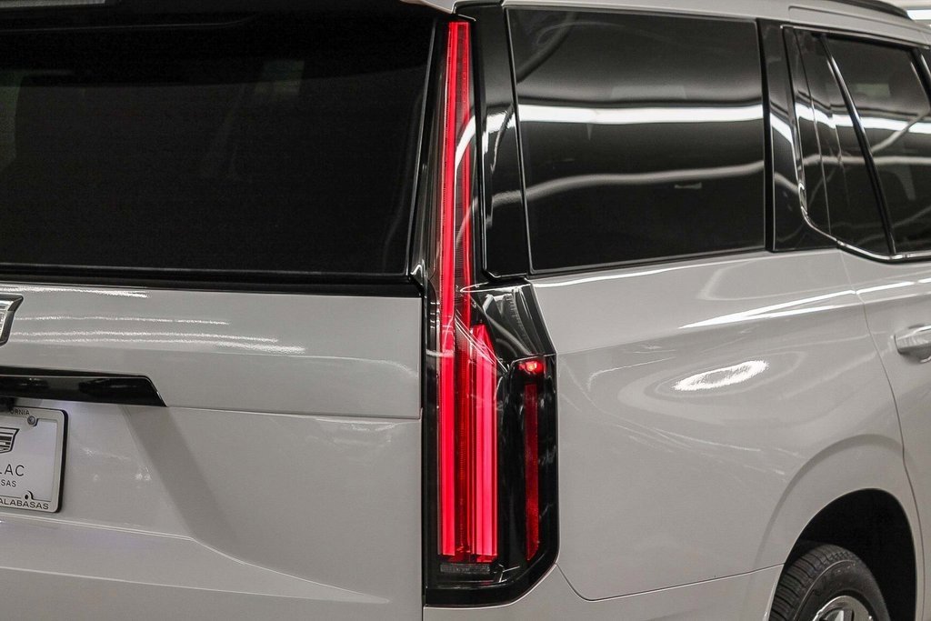 2025 Cadillac Escalade Sport Platinum photo 5