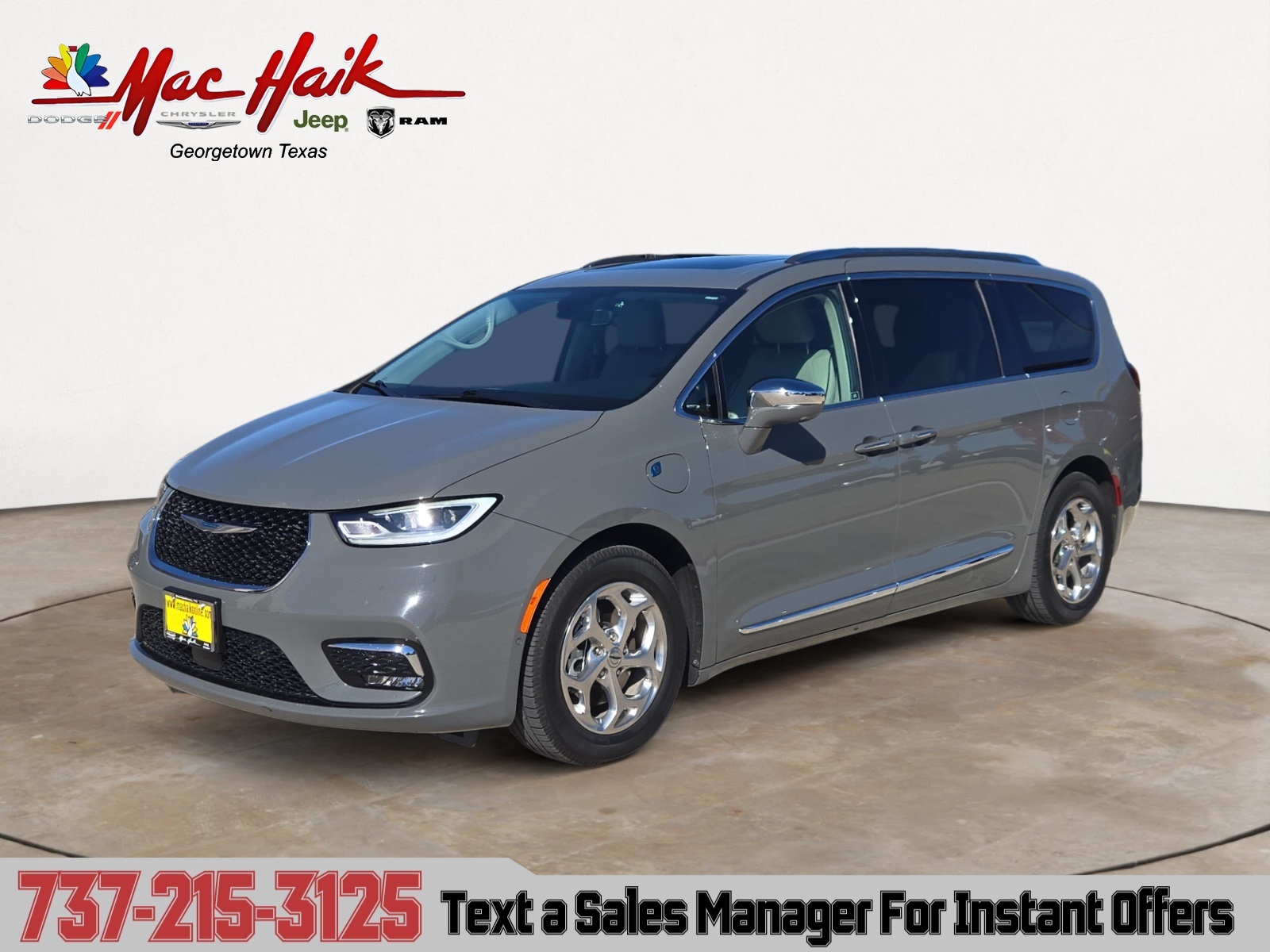 2021 Chrysler Pacifica Hybrid Limited's photo