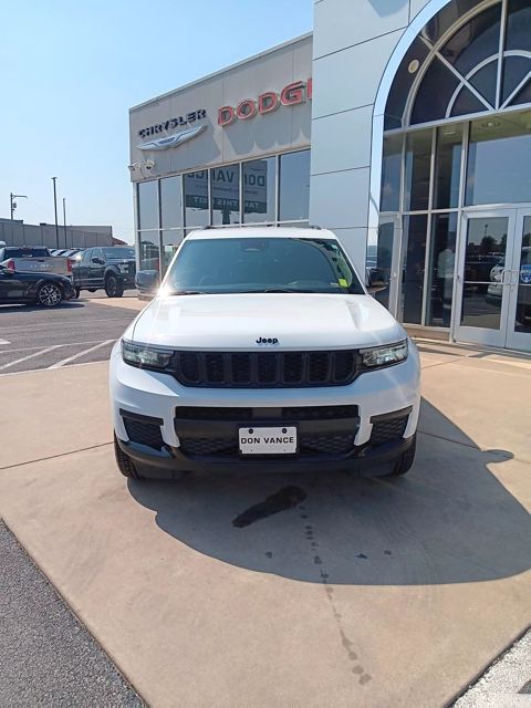 2023 Jeep Grand Cherokee Altitude photo 6
