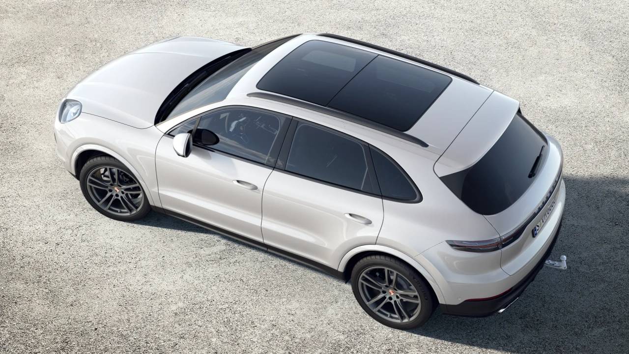 2023 Porsche Cayenne Base photo 4
