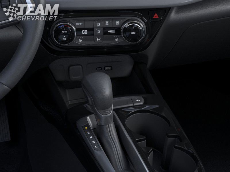 2025 Chevrolet Trax LT photo 30