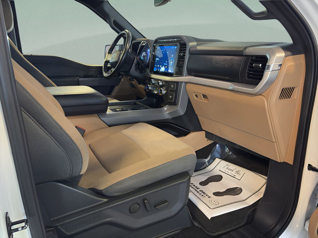 2022 Ford F-150 XLT photo 25