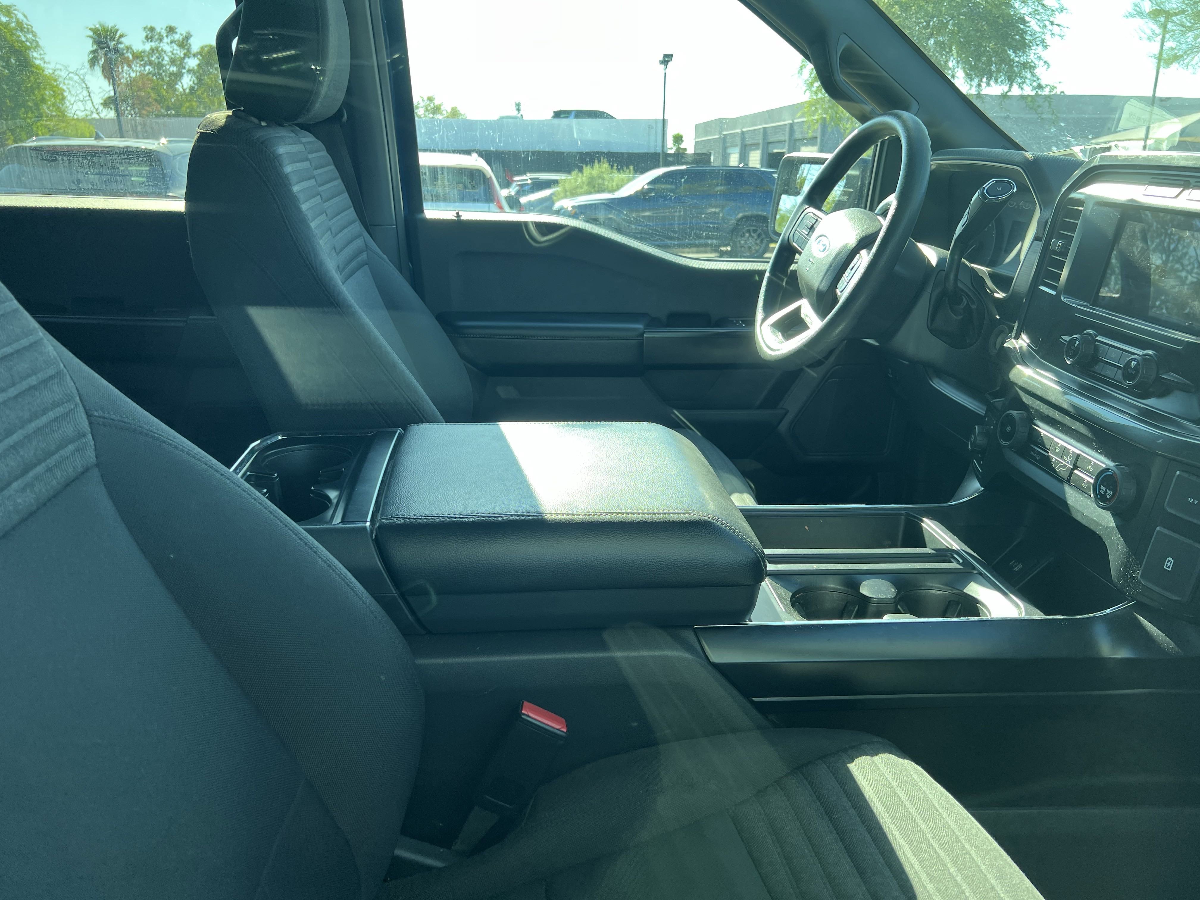 2022 Ford F-150 XL photo 2