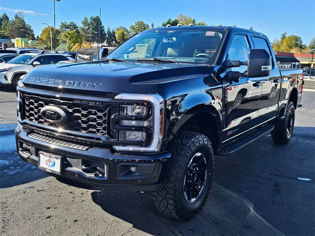 2026 Ford F-250 Lariat photo 3