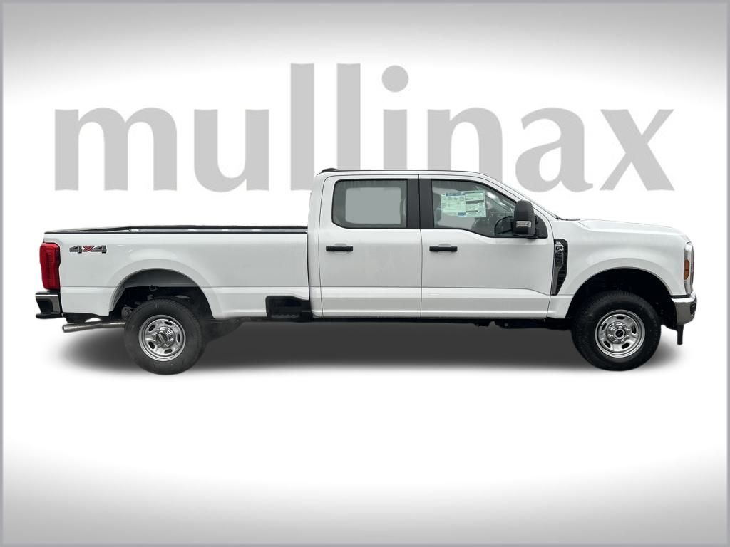 2026 Ford F-250 photo 2