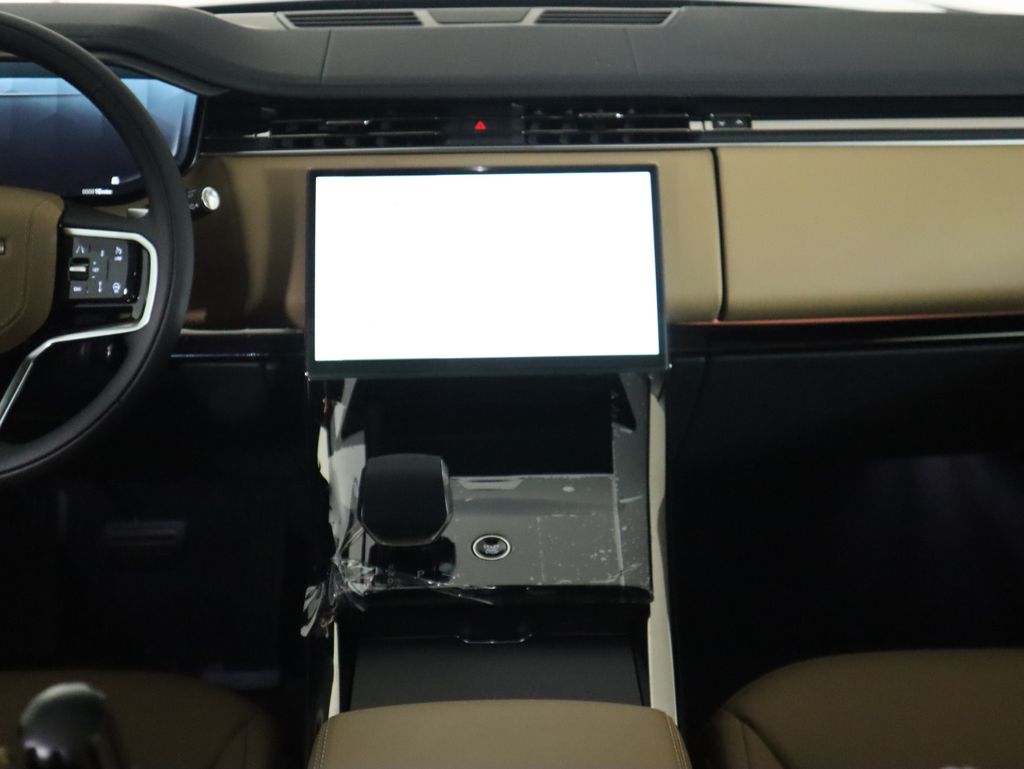 2025 Land Rover Range Rover Sport SE photo 14