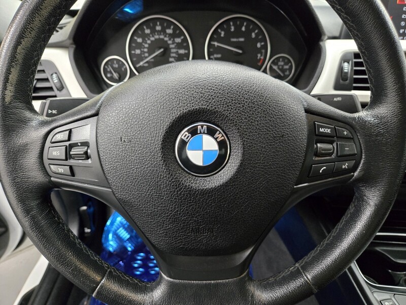 2018 Bmw 320i Sedan photo 14